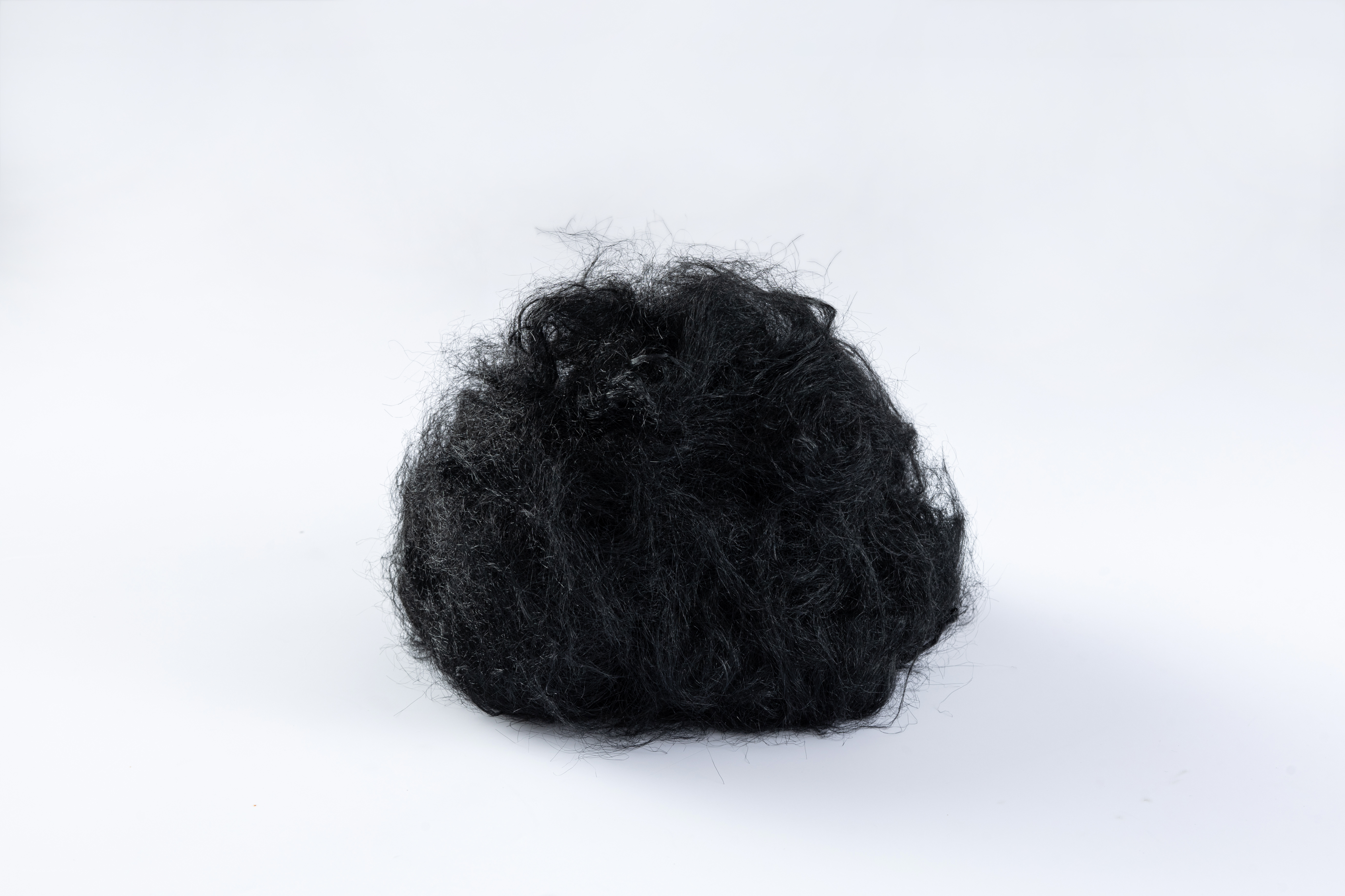 100% recycled and virgin polyester staple fiber (Black)